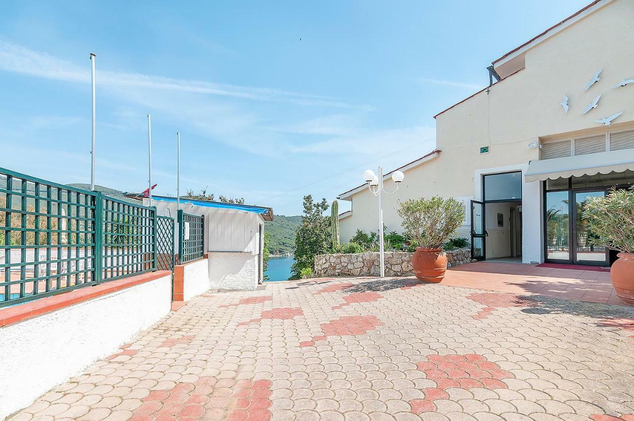 Hotel Capo Di Stella Каполивери Экстерьер фото